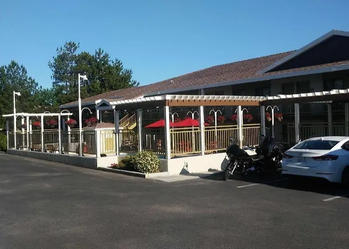 Airport Inn